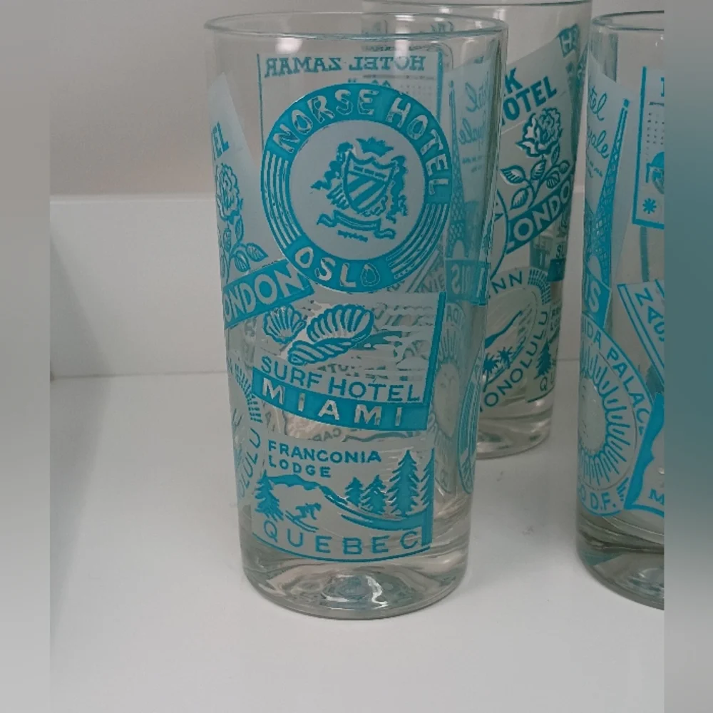 Vintage Travel-Themed Glass Tumblers - Blue